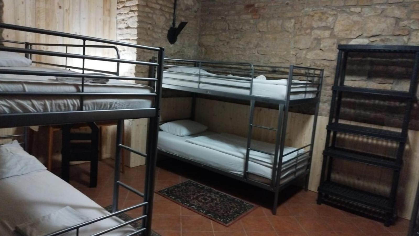 Alba Hostel プラハ エクステリア 写真