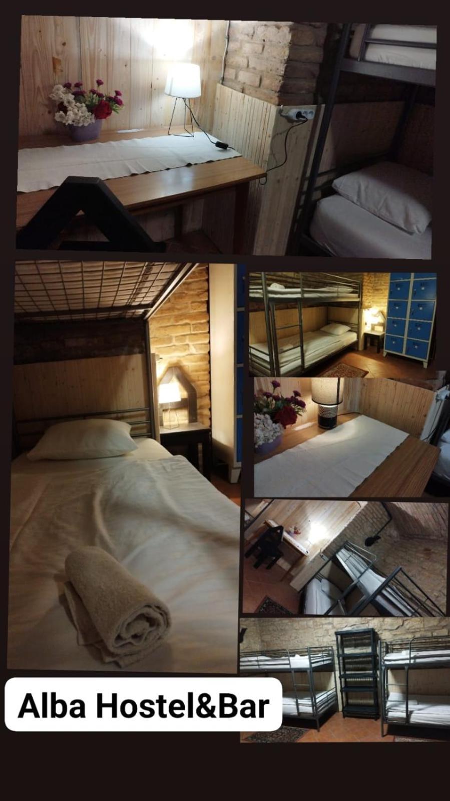 Alba Hostel プラハ エクステリア 写真