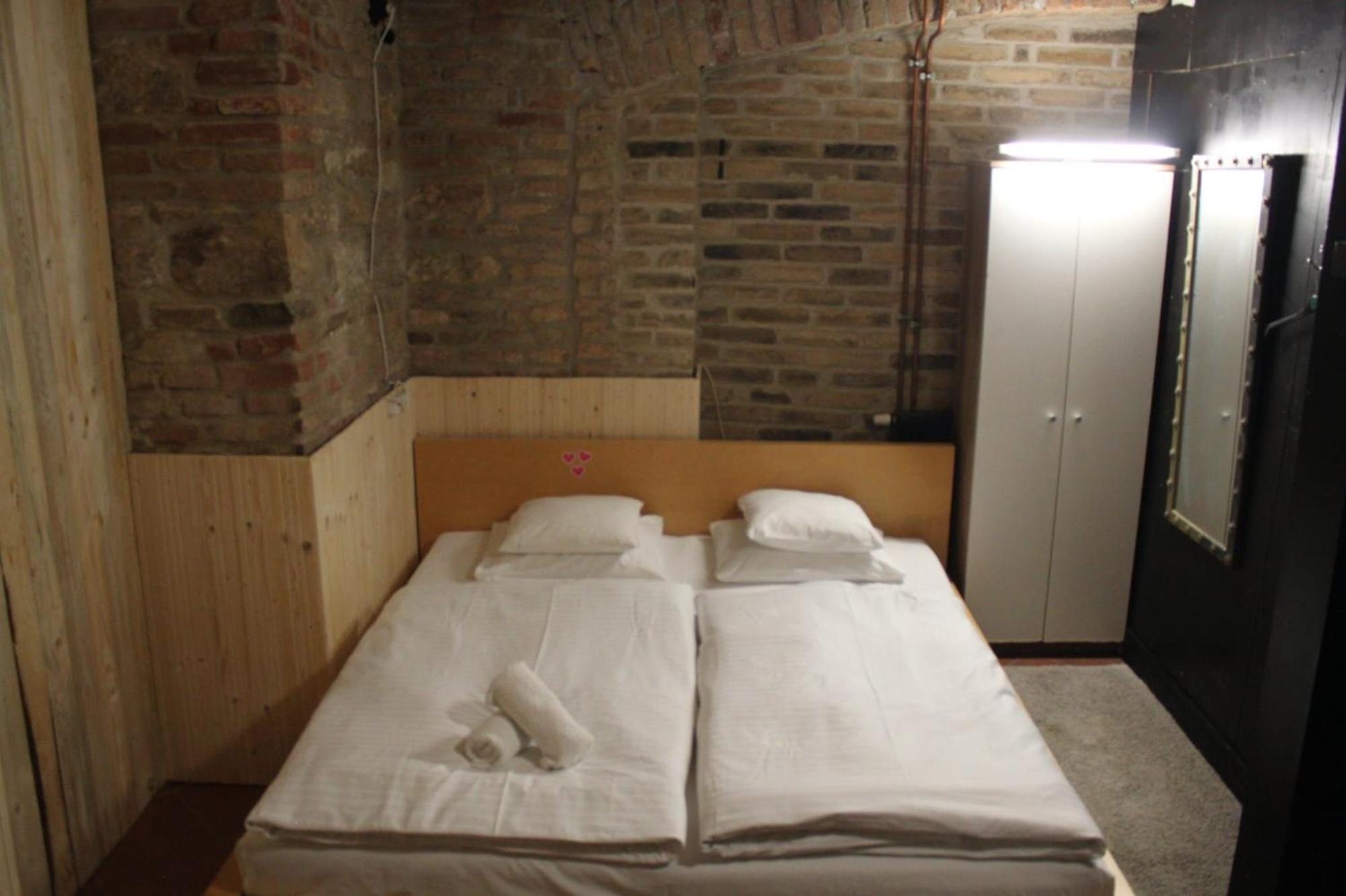 Alba Hostel プラハ エクステリア 写真
