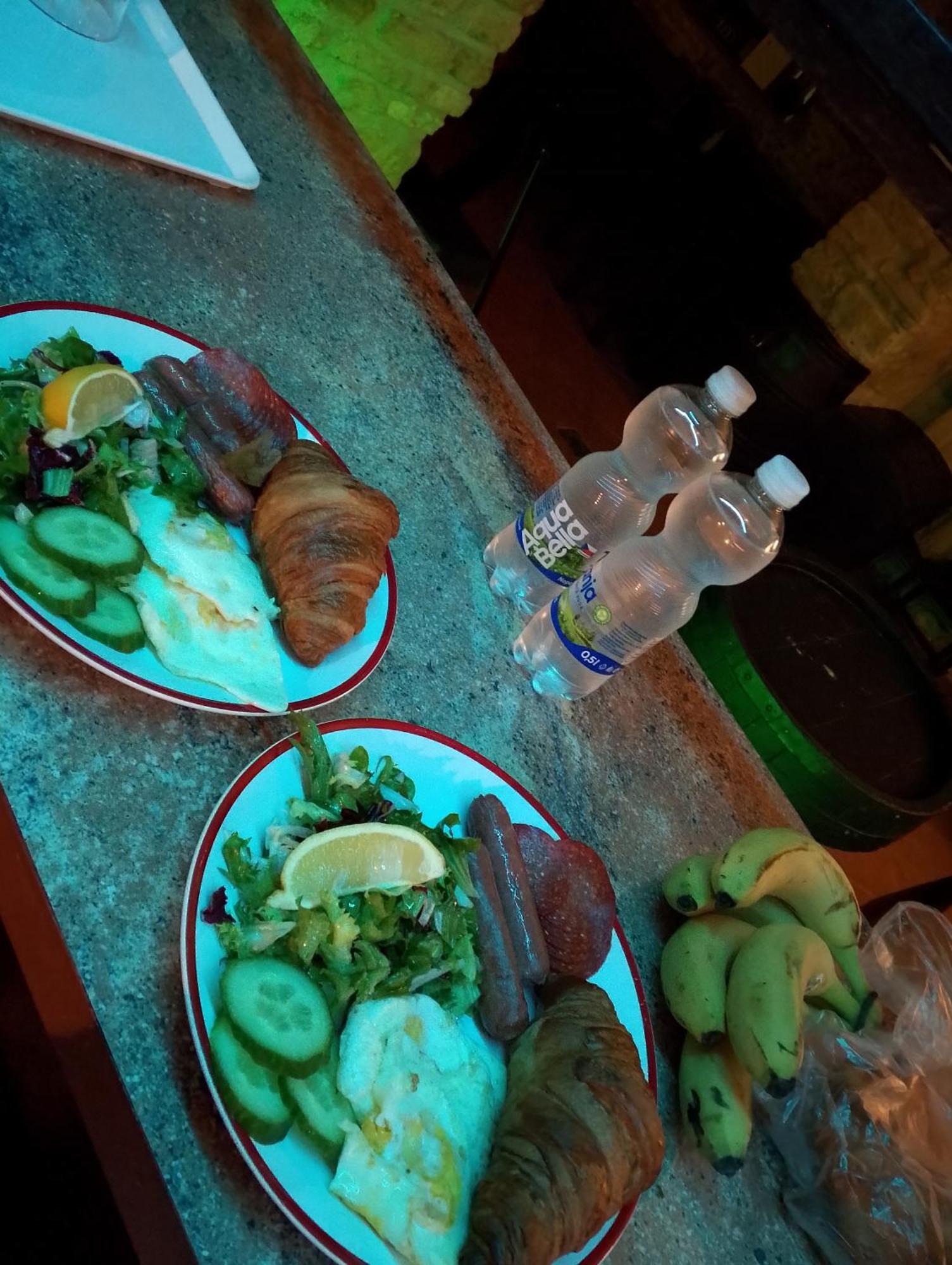 Alba Hostel プラハ エクステリア 写真